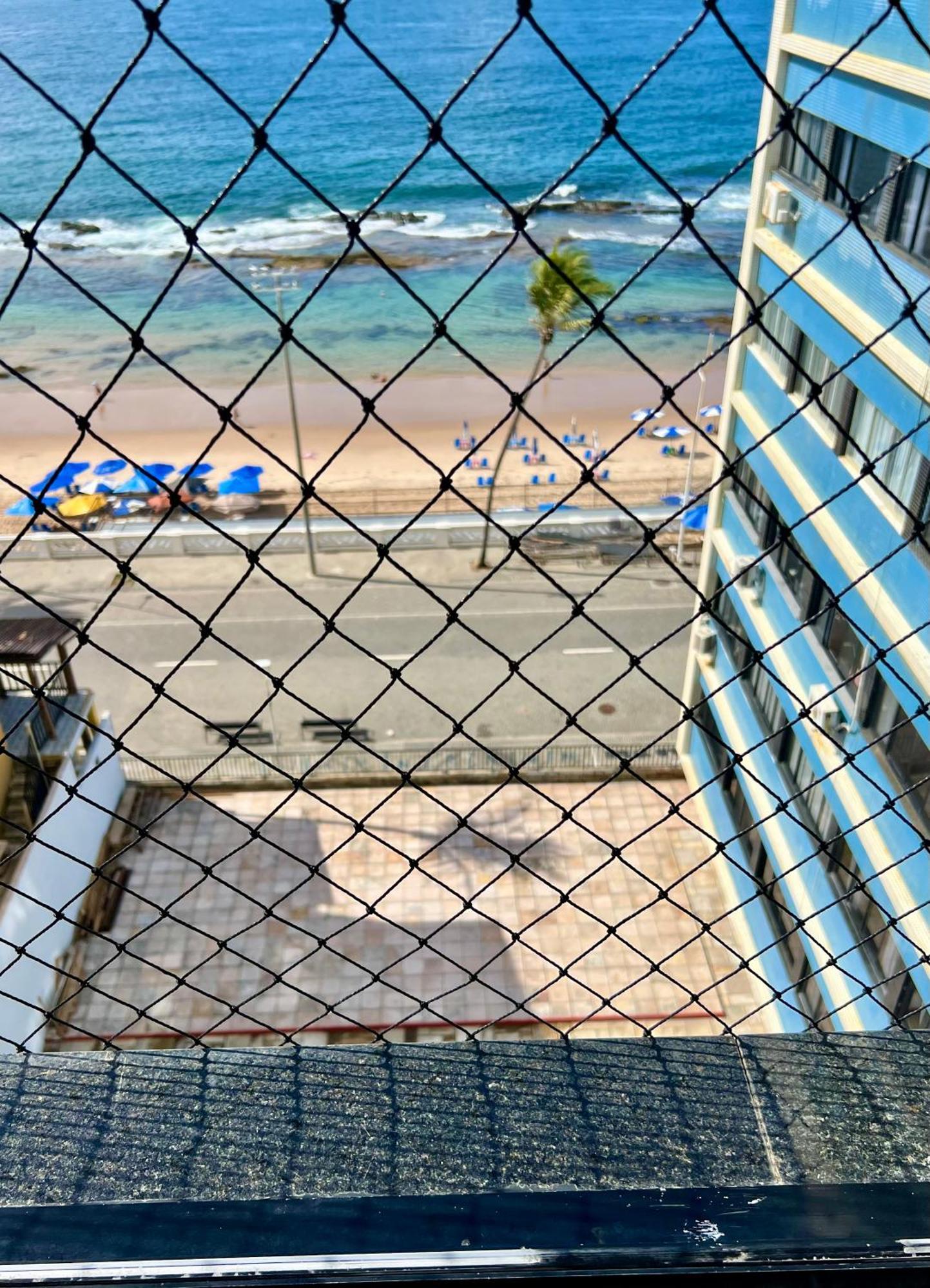Apartamento Pe Na Areia 3 Quartos Frente Mar Na Barra-circuito Carnaval *